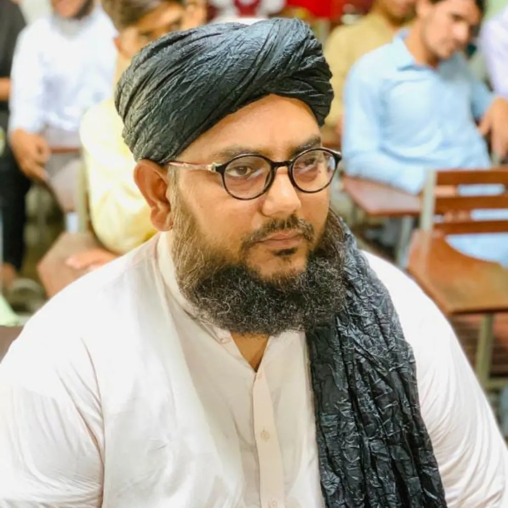 About 2 aamil baba
